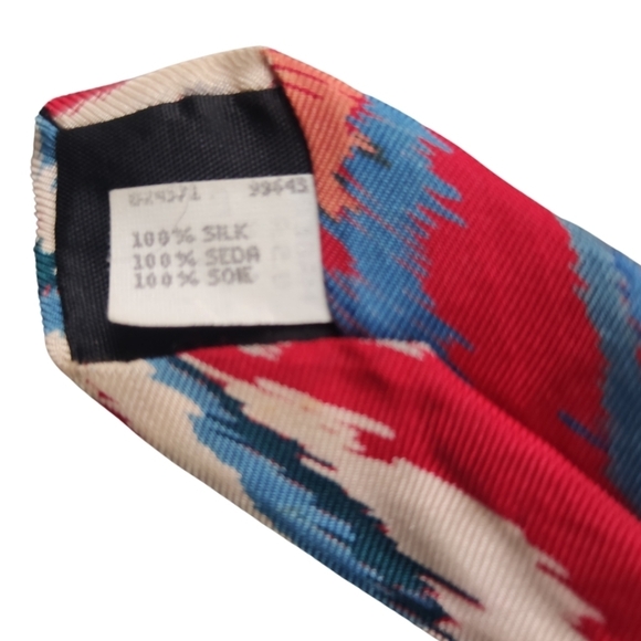 ✨ Vintage Chemin De Fer Abstract Red Floral Silk Tie - Picture 7 of 7